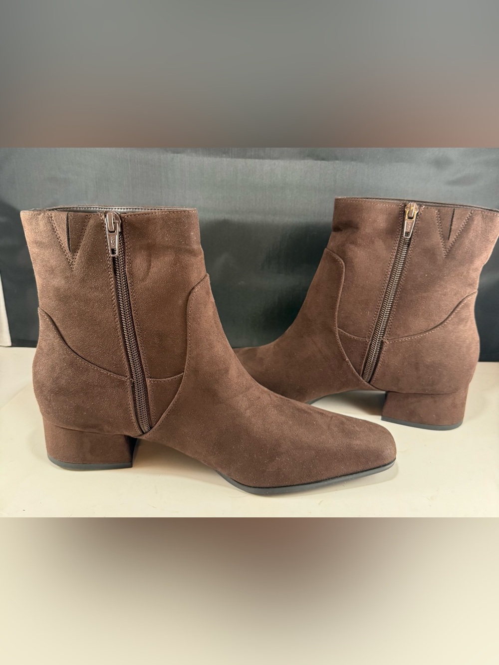 New Size 10 universal thread Brown Suede-like Ankle Boots Classic Zip 1.75 heel